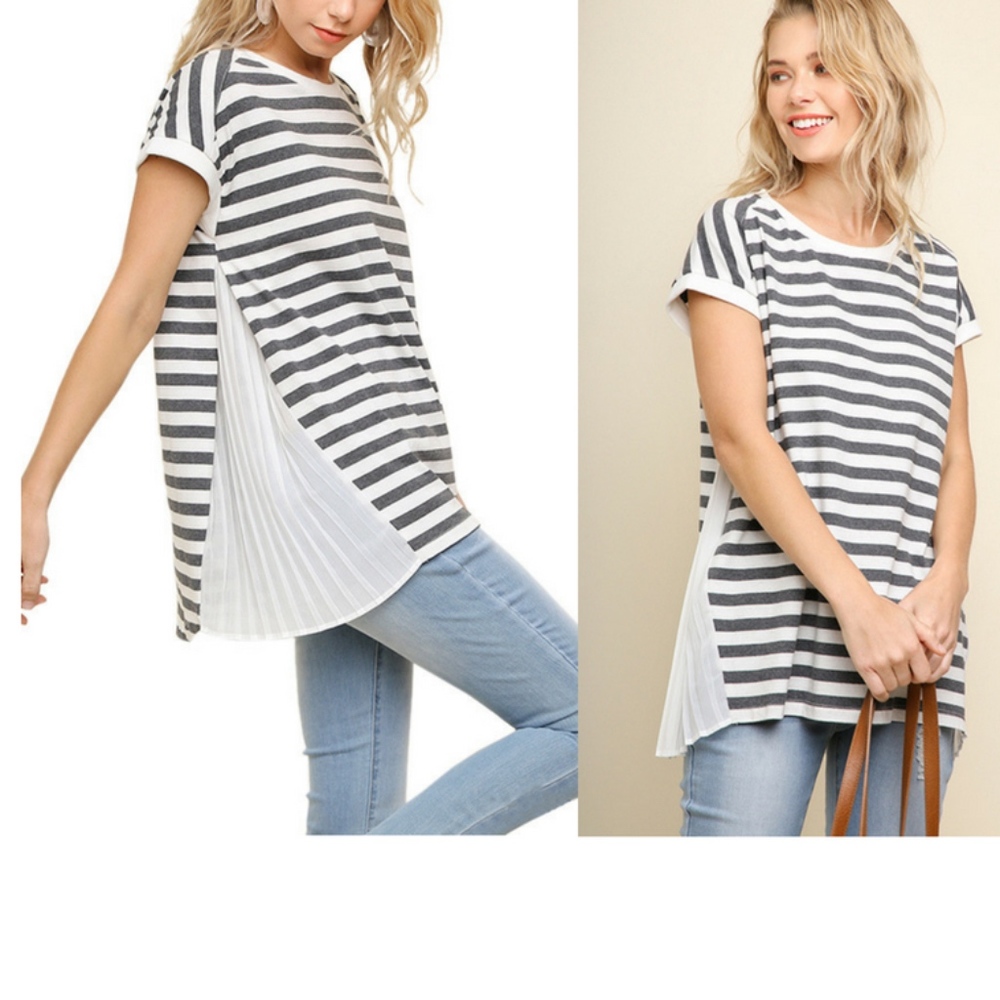 CLOSET CLEAR OUT-New Grey Striped Print Top
